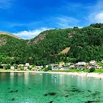 I Gangavstand Til Strand, Sentrum Og Fjellet Appartamento *